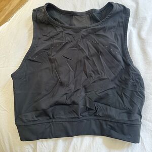 Lululemon cropped sports bra / top